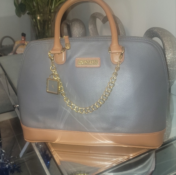 Grey Joy & Iman Medium Sized Bucket Bag - Picture 7 of 7